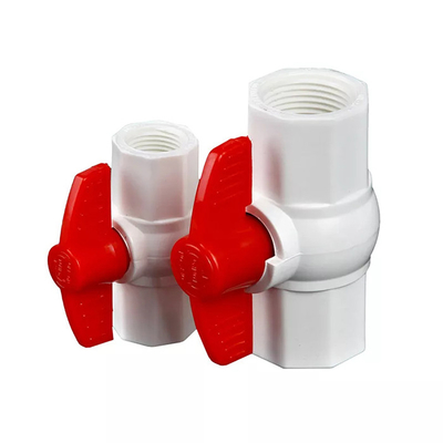 1/2 &quot;3/4&quot; UPVC الكرة صمام الري الخيط PP البلاستيك المضغوط