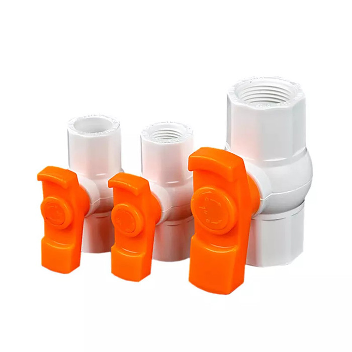 أبيض PN10 UPVC صمام كروي مثمن بلاستيك 1/2 &quot;-4&quot; حجم المنفذ