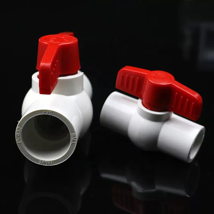 20mm-63mm مواسير صمام PVC الكرة صمامات 2.5MPa ضغط العمل